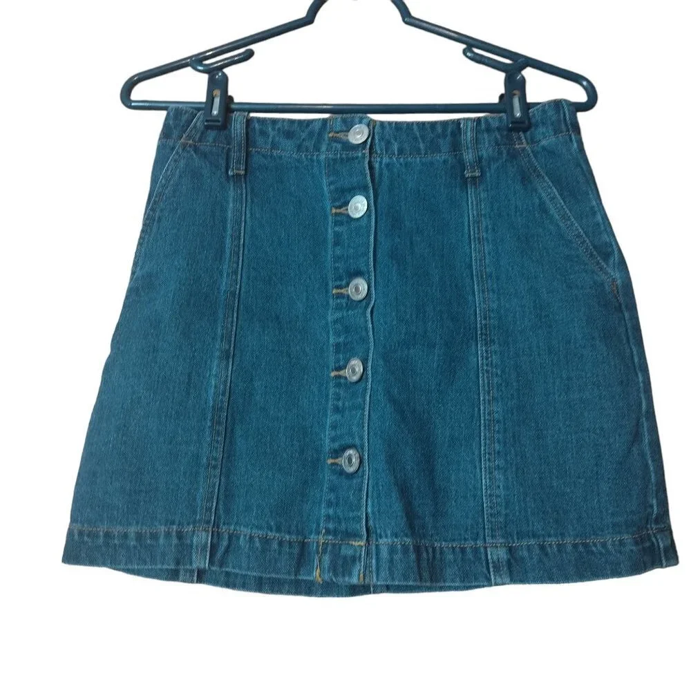 Forever 21 Denim Jean Blue Mini Skirt With Button Front Size 27 Denim Casual